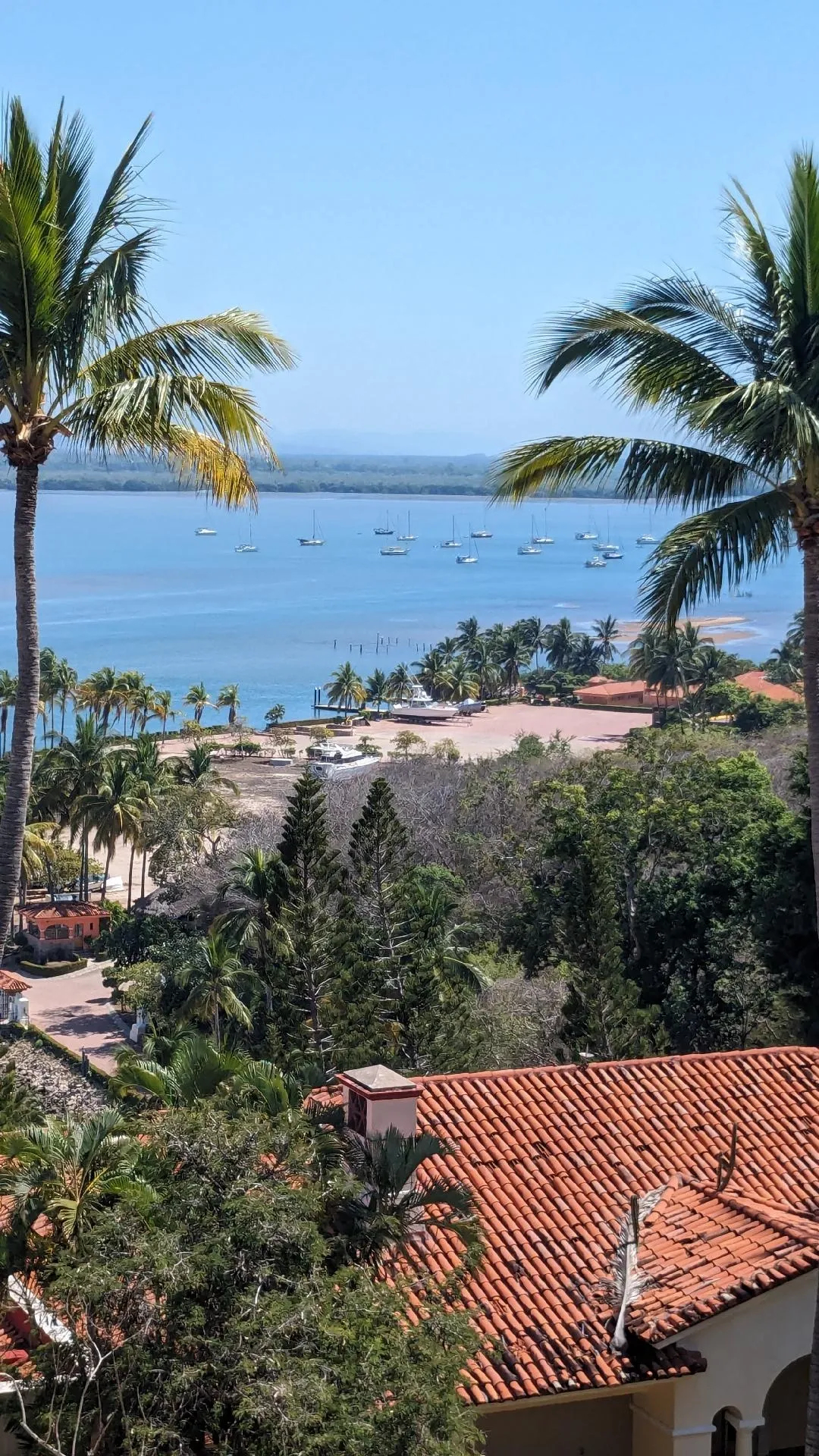 Boats can anchor in the Lagoon in Barra de Navidad