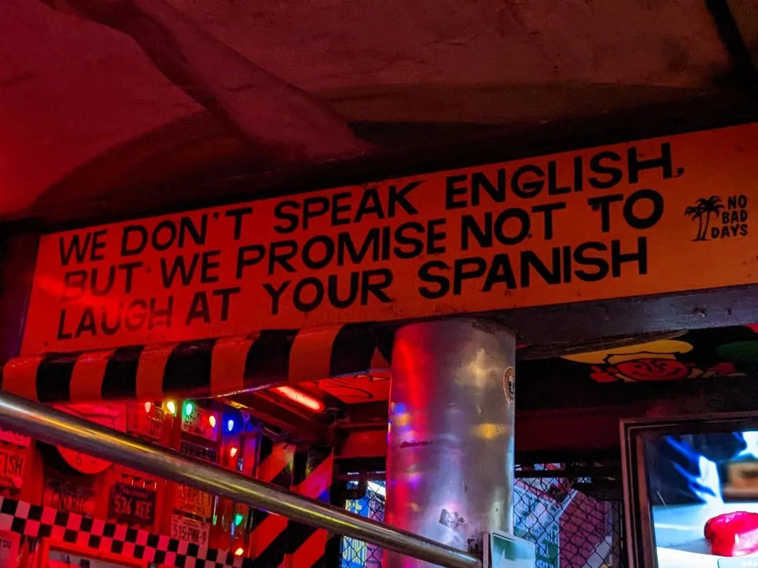 Sign in Squid Roe, Cabo