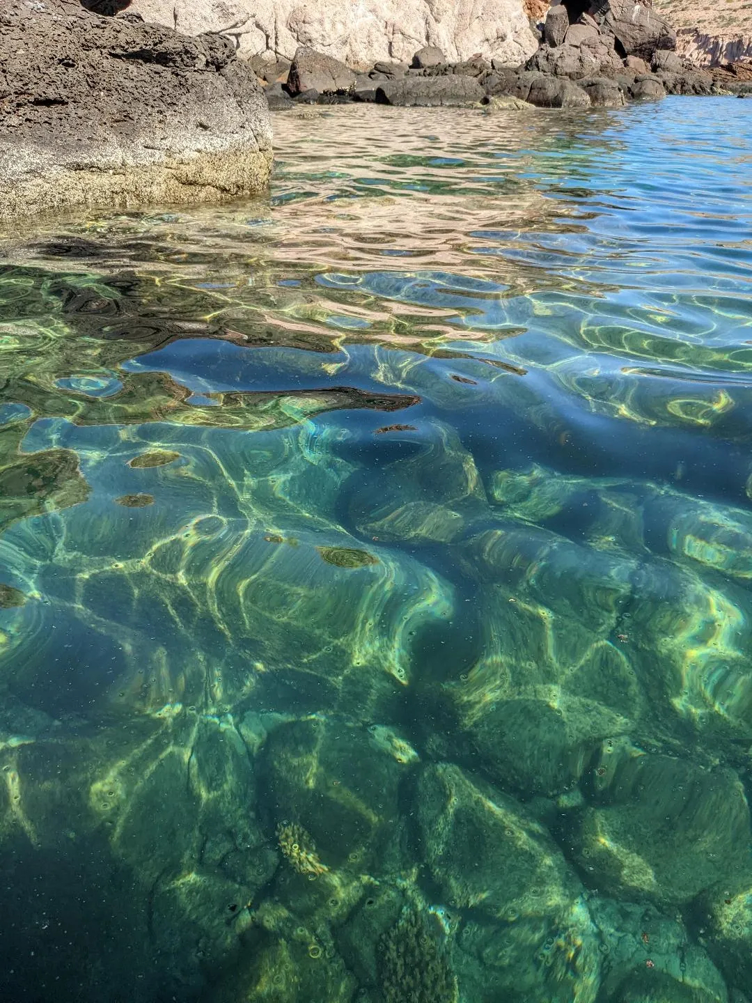 Ensenada Grande - look at the pretty clear water