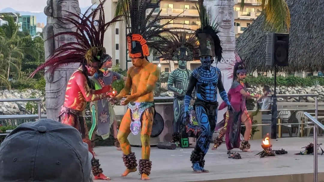 Entertainment at Paradise Village